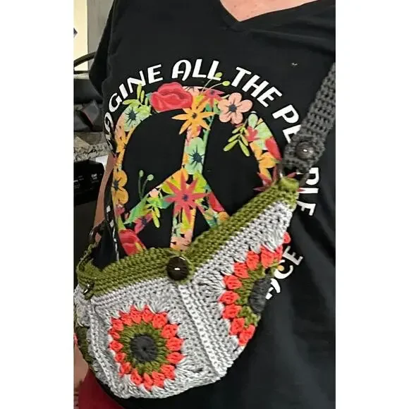 Hand Crocheted Boho Hippie Granny Square Crossbody Sling Adjustable Festival Bag - Picture 4 of 4